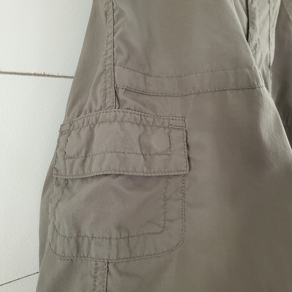 Lot Of 3 The North Face Cargo Capris Size 6 - Picture 10 of 12